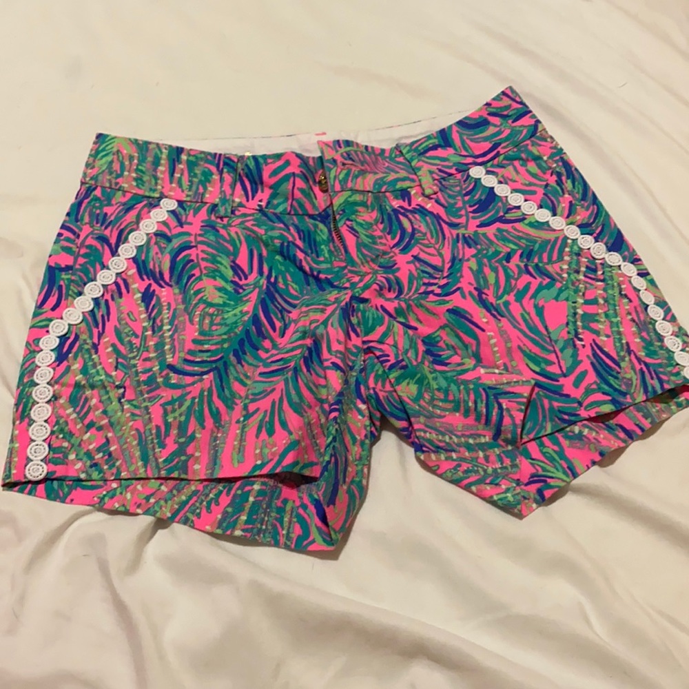 Lilly Pulitzer 5inch shorts Size 0